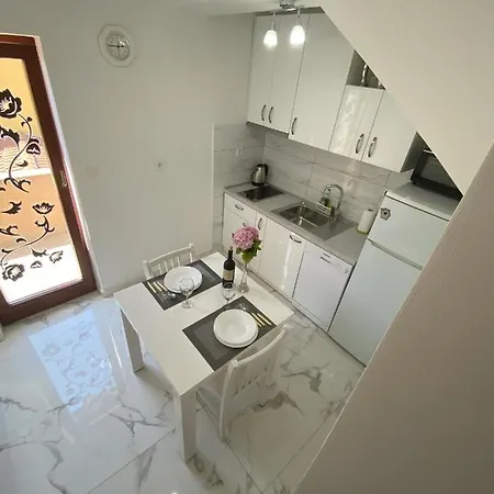 Borik Hills アパート *