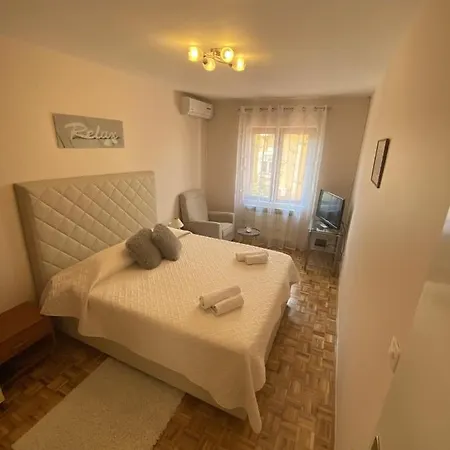 Διαμέρισμα Borik Hills